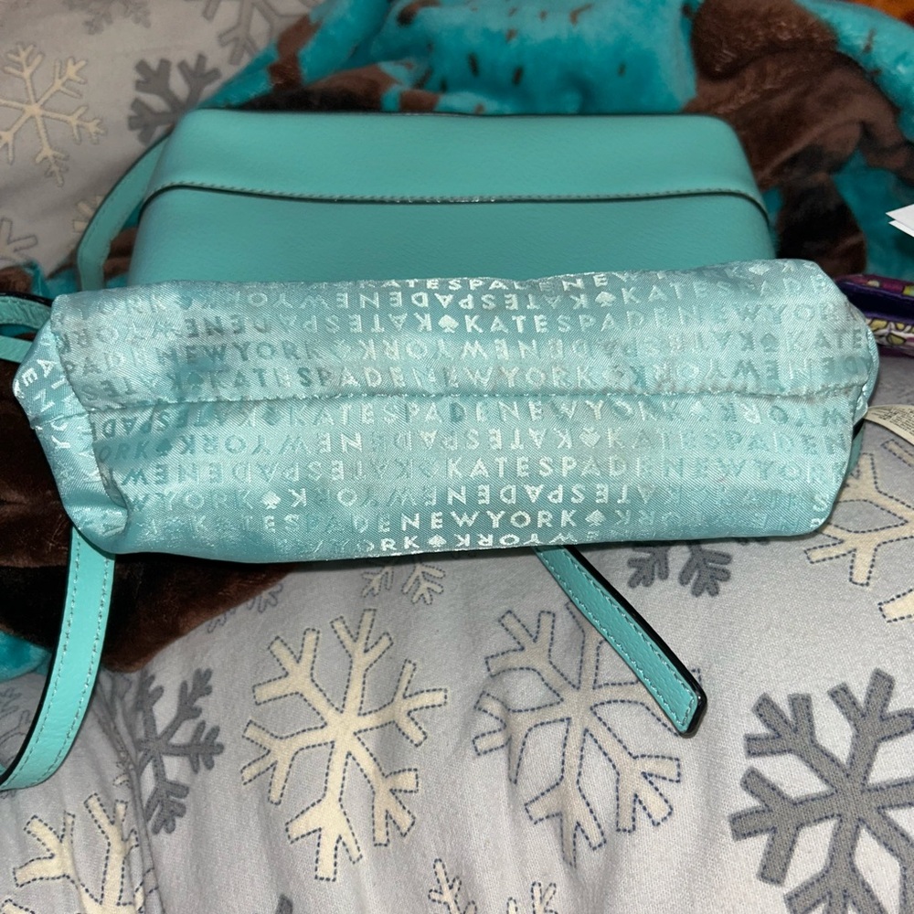 Kate Spade Southport Ave Hanna Blue Crossbody/Dome Bag - Picture 14 of 16